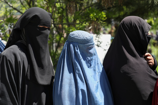 د طالبانو ښځضد سیاستونه هر کال د افغانستان اقتصاد ته یو میلیارد ډالر زیان رسوي