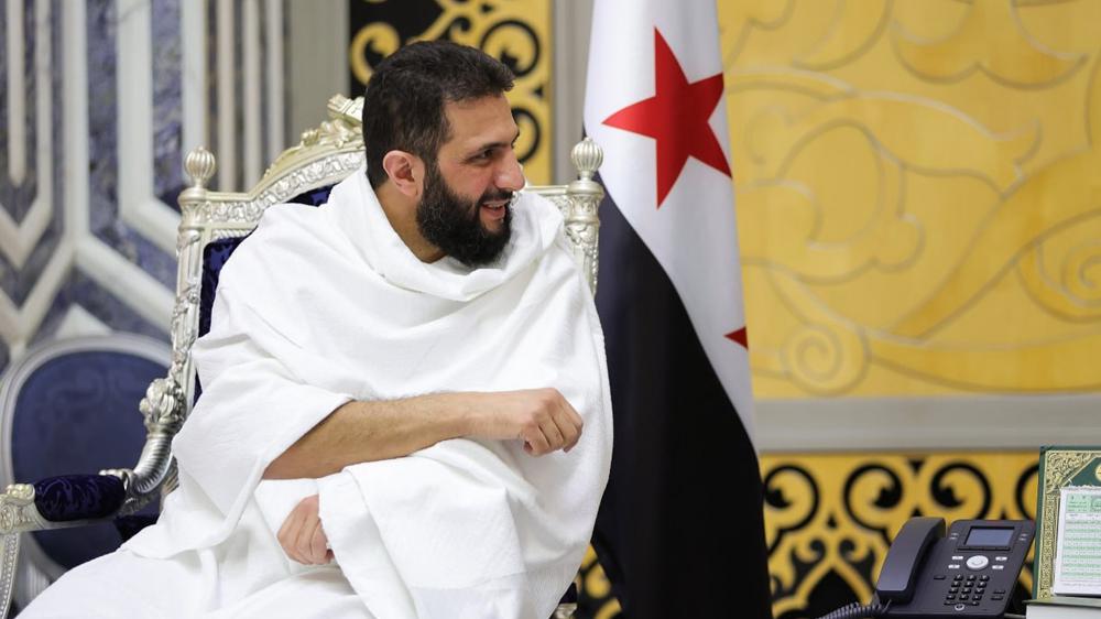 احمد شرع پس از دیدار با محمد بن سلمان برای ادای حج عمره وارد مکه شد