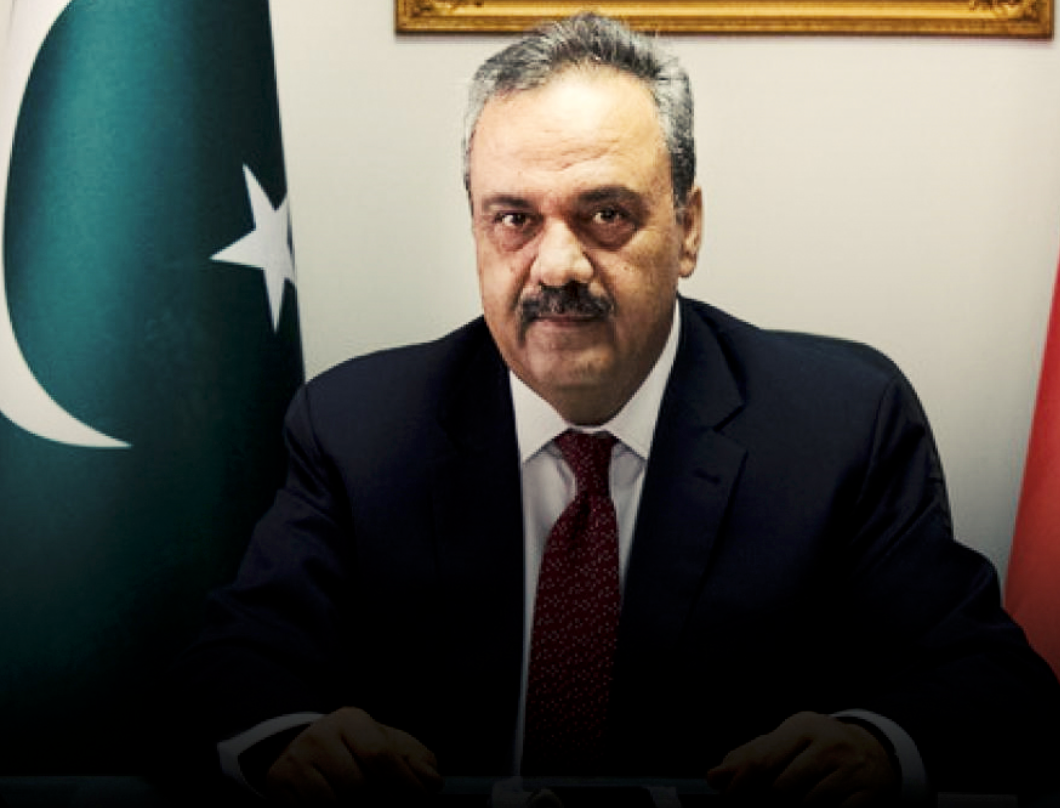 اصف درانی: پاکستان د افغانستان په اړه ګڼې تېروتنې کړې دي