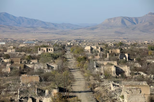 امریکا د ارمنستان-اذربایجان د سولې تړون له لارې نوی ټرانزیټي دهلیز ترلاسه کوي