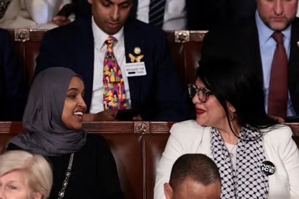 ټرمپ د ګانګرس دوه مسلمانې استازې «رواني ناروغانې» وبللې