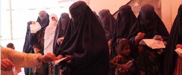 نماینده برنامه جهانی غذا در افغانستان: مردم توان خرید ندارند