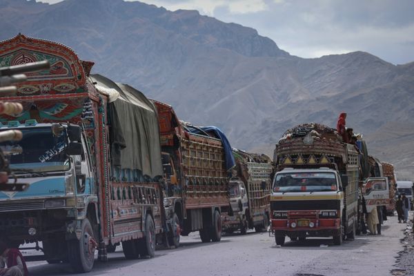 More Than 3,600 Afghans Deported From Pakistan, Iran In Single Day