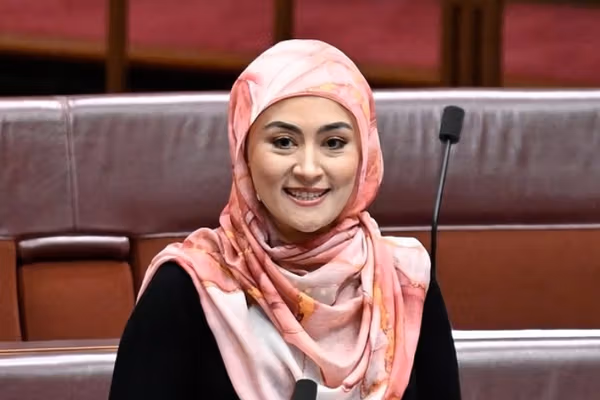 مردی به دلیل تهدید به قتل سناتور افغانتبار استرالیا محکوم شد