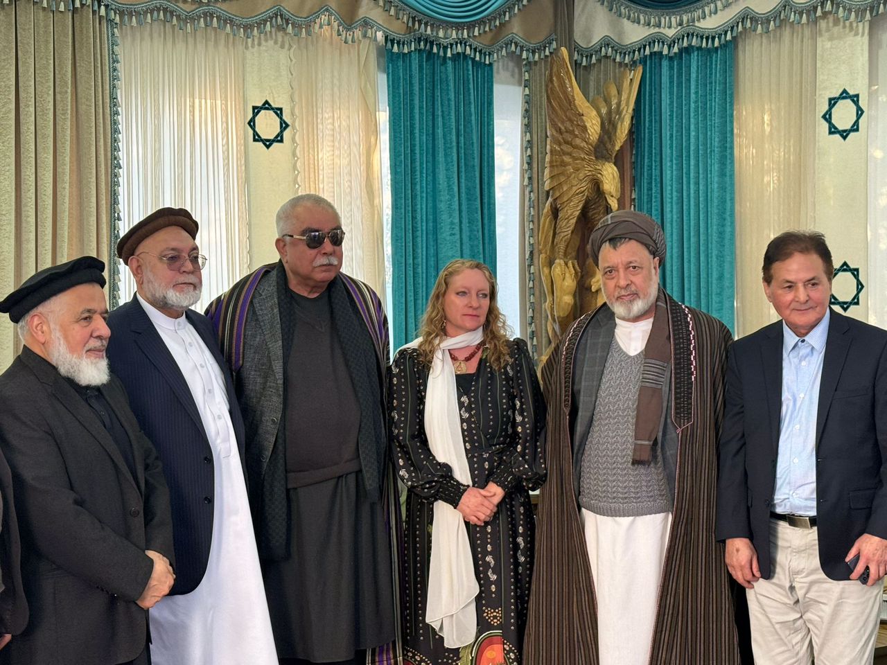 مخالفان طالبان با هیئت بنیاد صلح امریکا درباره روند صلح افغانستان گفت‌وگو کردند