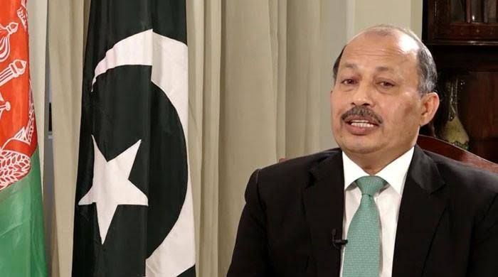 منصور احمدخان: پاکستان باید رویکرد امنیتی محور خود را در قبال افغانستان تغییر دهد