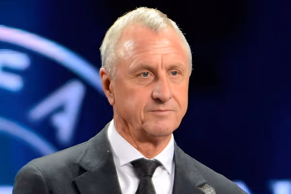 ده سال بدون کرویف و تأثیر جاودان او بر فلسفه بازی و تاکتیکهای مدرن فوتبال