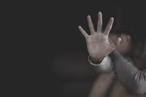 ههنګاو: په روان کال کې په ایران کې ۲۰۳ قضیې د ښځو وژنې ثبت شوې دي