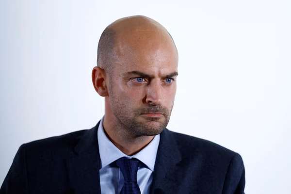 د فرانسې د بهرنیو چارو وزیر: تهران دې د امریکا له برید څخه د مخنیوي لپاره امتیازونه ورکړي