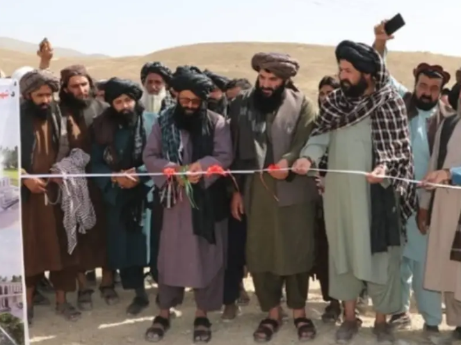 طالبان په وردګو کې د څلور لکه ډالرو په ارزښت یو جومات جوړوي