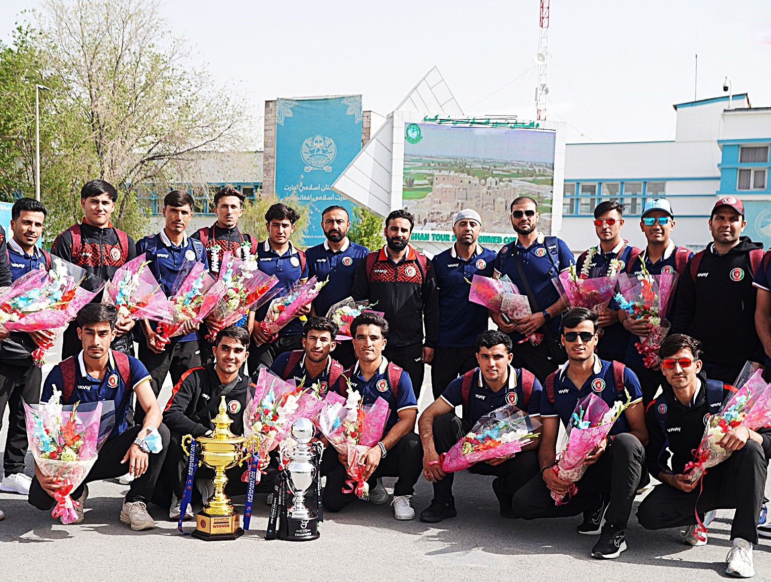 تیم کریکت نوزده سال افغانستان پس از راهیابی به جام جهانی ٢٠٢٦ به کابل بازگشت