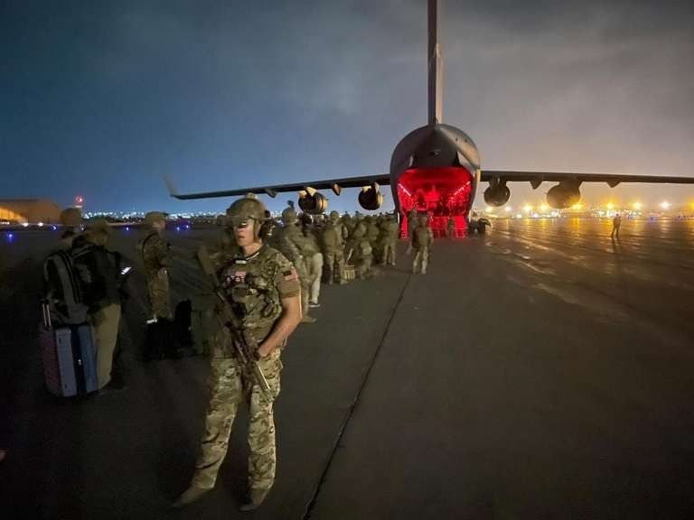 امریکا پس از بیست سال افغانستان را ترک کرد