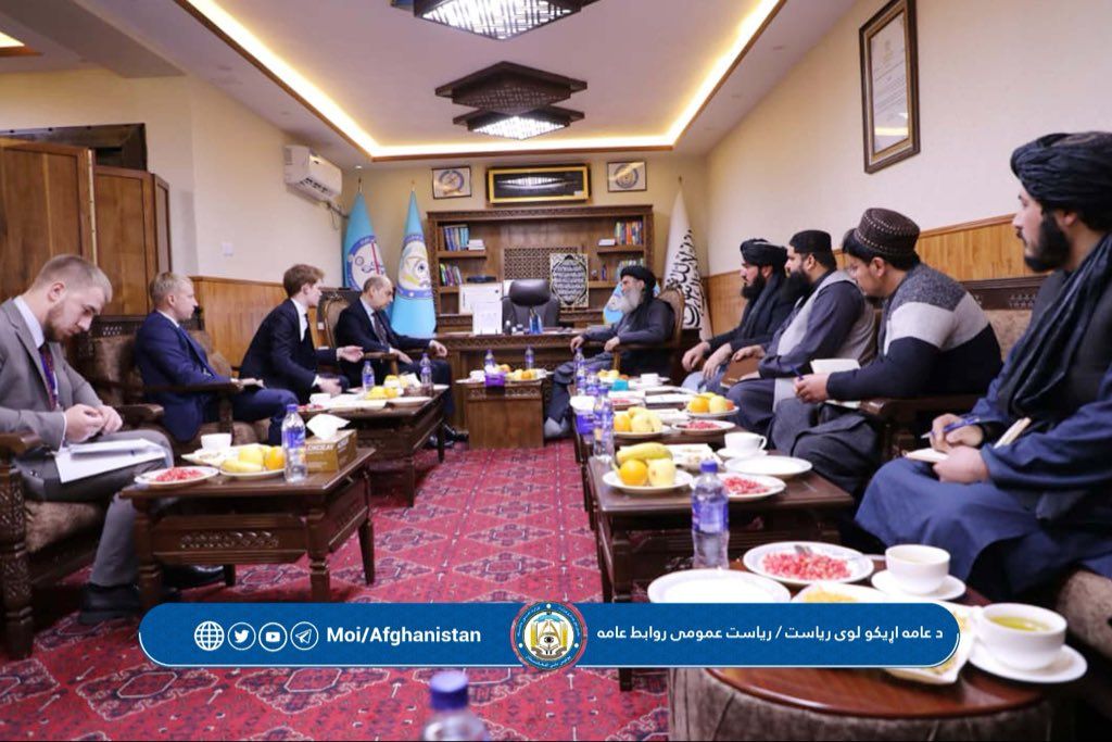 معاون حقانی از روسیه خواست در مبارزه با مواد مخدر به طالبان کمک کند