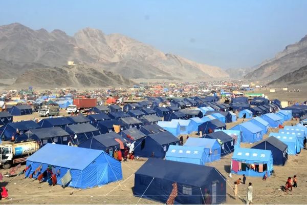 تېره ورځ تر ۱۰زره ډېر افغان کډوال په جبري توګه افغانستان ته ستانه کړای شوي