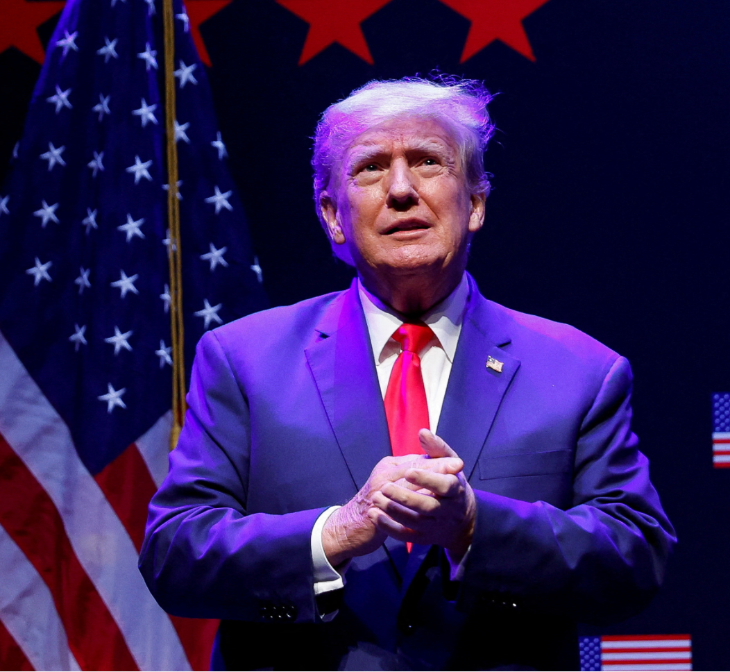 ډونالډ ټرمپ: له ایران سره هر ډول تړون کې باید د بالسټیک توغندیو موضوع هم شامله وي