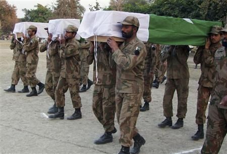 یک افسر پاکستانی ۳ سرباز را کشت 