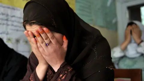 فرانس۲۴: په افغانستان کې د ښځو د ځان‌وژنې په اړه اندېښنې زیاتې شوي