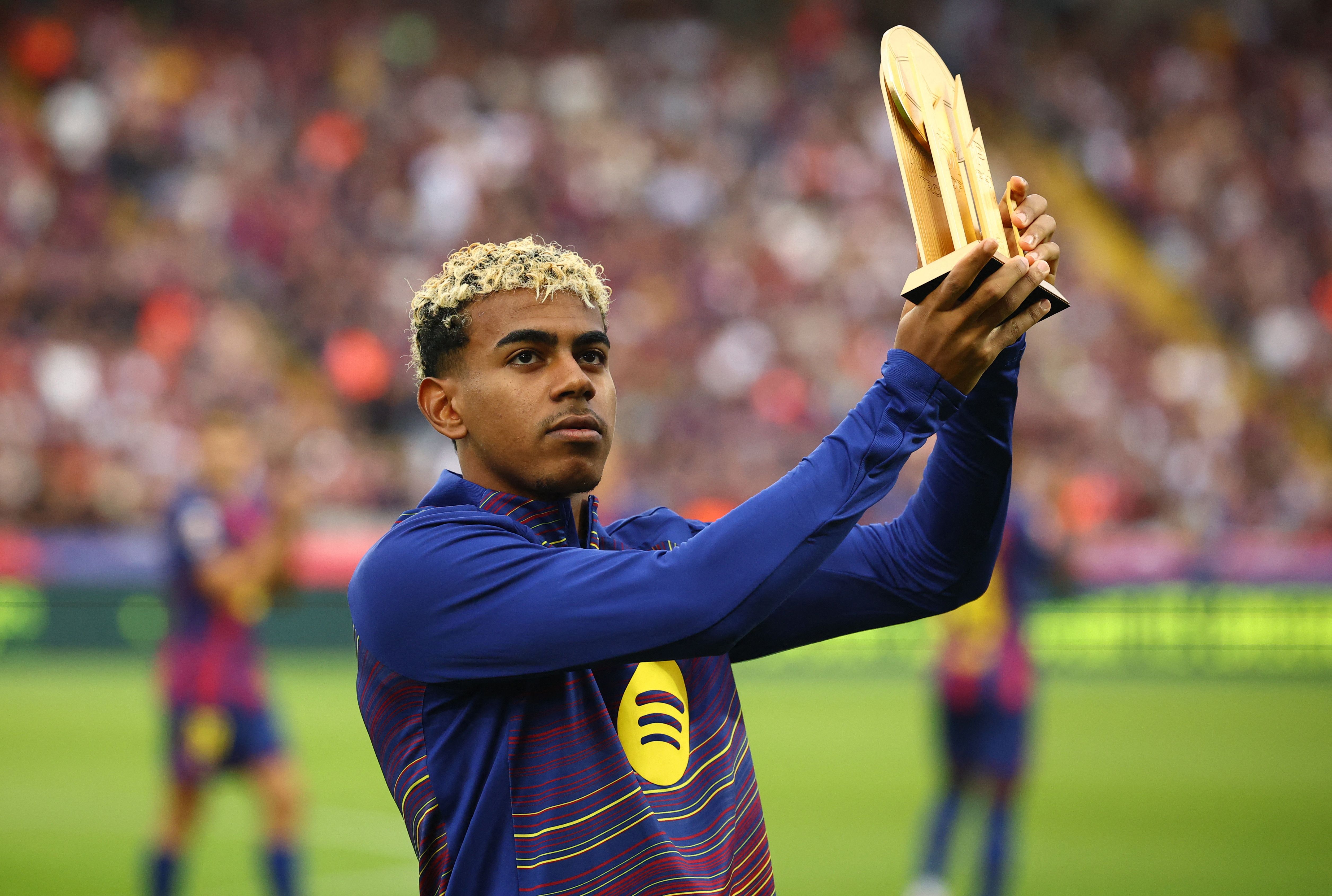 لامین یامال دوباره مصدوم شد، دوری ۲ تا ۳ هفته‌ای از مسابقات