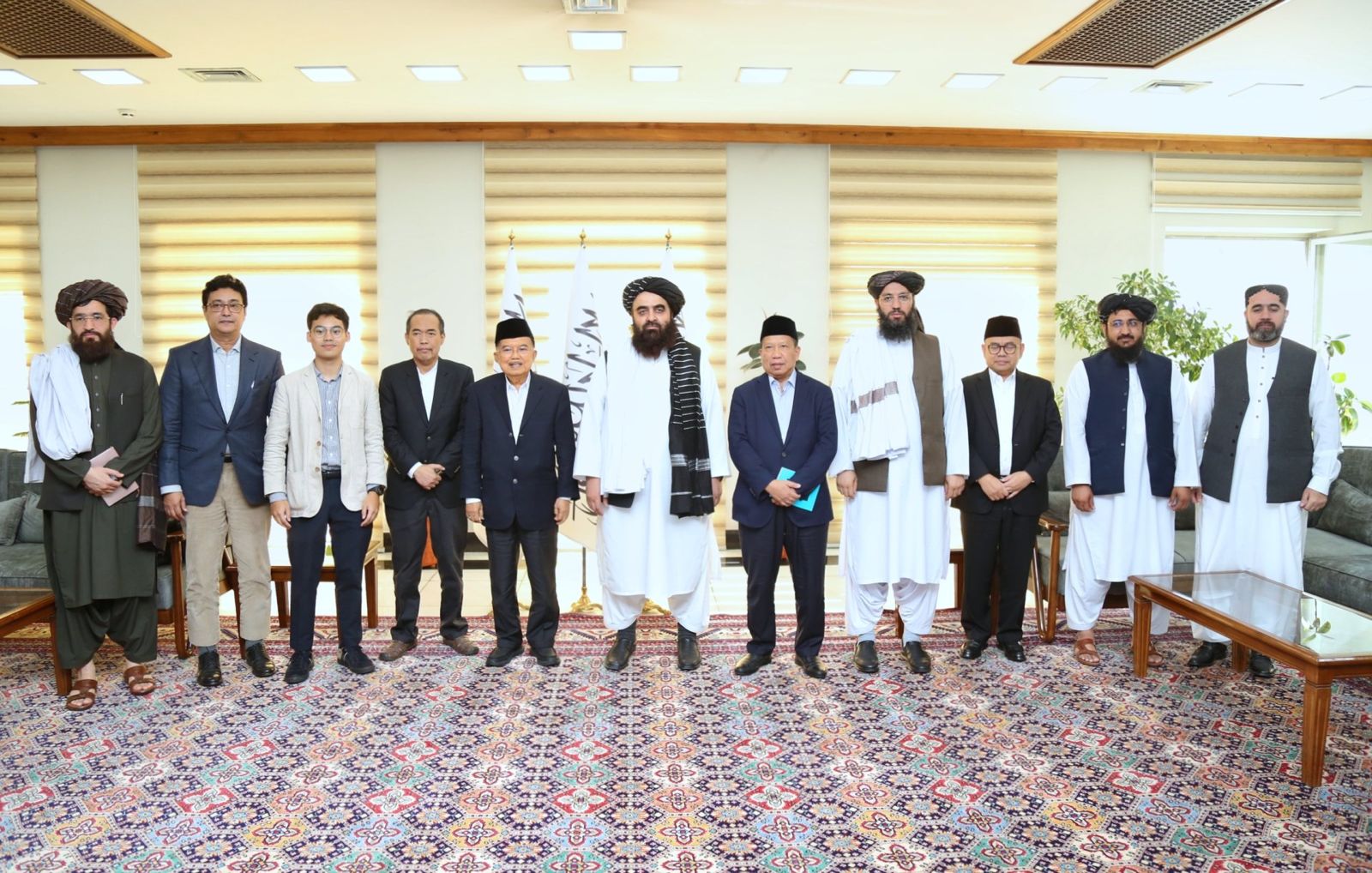 متقی به هیئت اندونزیایی:در مبارزه با داعش و مواد مخدر موفق شدیم