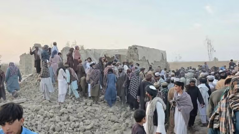 زعيم الجبهة المتحدة: طالبان تعرّض الأفغان للهجمات بإيوائها المسلحين