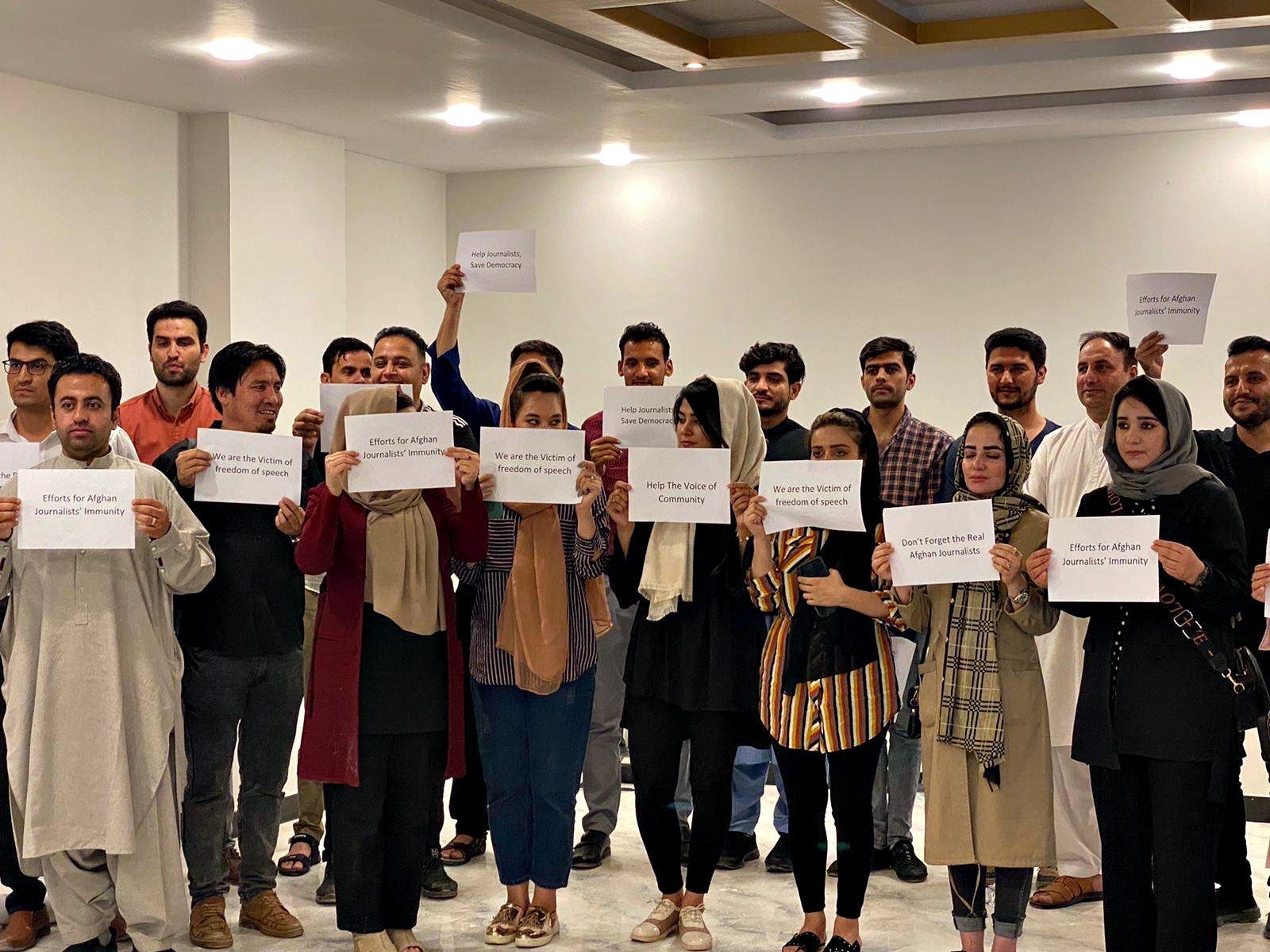 ار‌اېس‌اېف: د روان کړکېچ له امله پاکستان کې د افغان خبریالانو ژوند سخت شوی