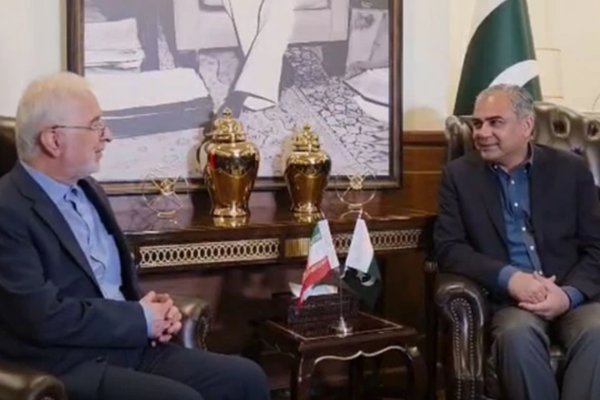 د پاکستان او ایران د کورنیو چارو وزیرانو د افغانستان په اړه خبرې کړې دي