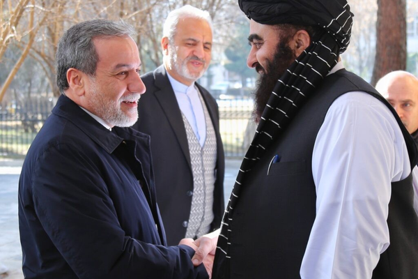 متقي ایران کې خپل استازي ته لارښوونه کړې چې افغان کډوال په لاریونونو کې له ګډونه وګرځوي