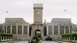 زبرځواکونه په افغانستان کې څه غواړی؟