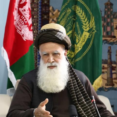 سیاف خطاب به طالبان: غرور را کنار بگذارید و برای مذاکره با مخالفان، هیئت تعیین کنید