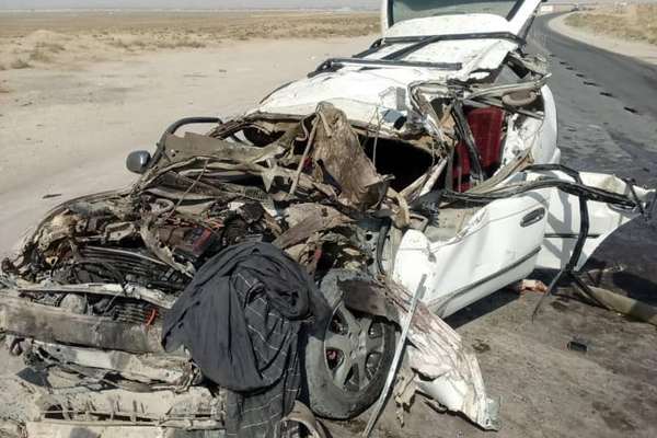 د بلخ او سمنګان په دوو ټرافيکي پېښو کې ۳ مسافر مړه او ۶ نور ټپيان شول