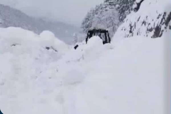 په نورستان کې د واورې ښوېدنې له امله ۲ کسان مړه او ۴ نور ژوبل شوي دي
