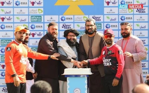 شپږیزه کرېکټ لیګ؛سپین غر پړانګانو پچه وګټله او د بندامیر ښارمارانو په وړاندې توپ اچونه کوي