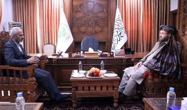 د ایران سفیر د طالبانو د کرنې وزیر ته د ایکو سازمان ناسته کې د ګډون بلنه ورکړې 