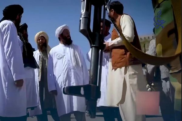 پس از بازداشت زنان، طالبان در هرات دستگیری مردان را بهدلیل «کوتاه کردن ریش» آغاز کرد