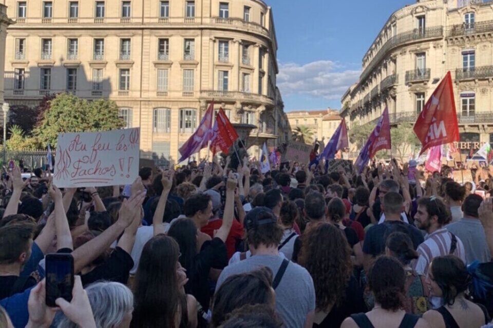 صدها شهروند فرانسه در اعتراض به انتخاب نخست‌وزیر جدید تظاهرات کردند