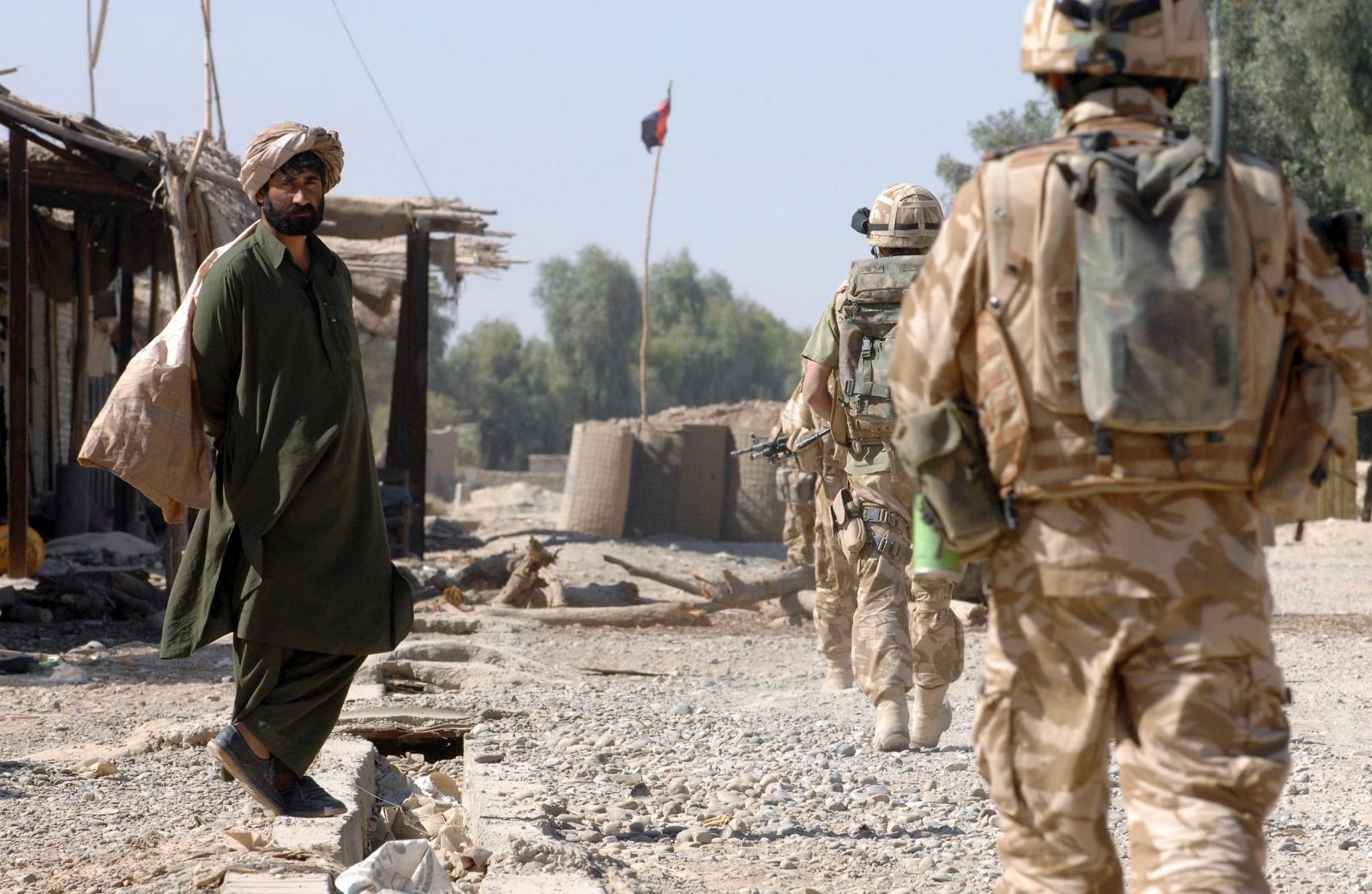 ساندی تایمز: طالبان برادر یک سرباز افغان همکار نیروهای بریتانیایی را کشته اند