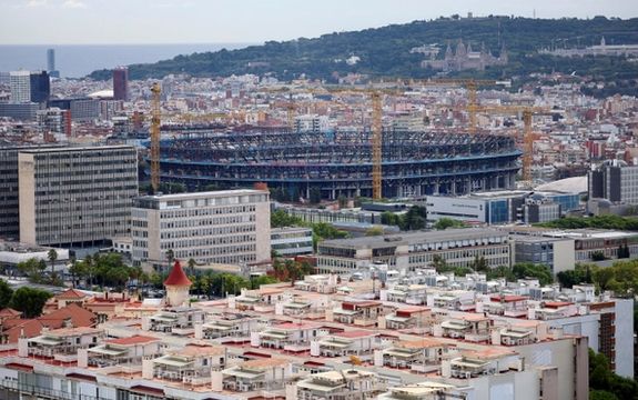 معافیت ویژه برای بارسلونا؛ دیدار مقابل والنسیا در ورزشگاه یوهان کرایوف برگزار میشود