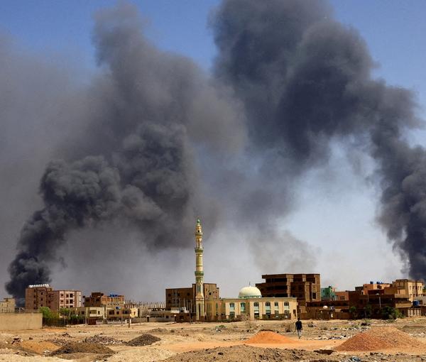 پایان آتش‌‌ بس ۲۴ ساعته؛ درگیری میان دو جناح نظامی در پایتخت سودان از سرگرفته شد