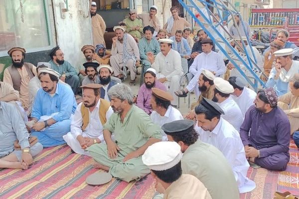 وزیرستاني سوداګرو د پاکستان حکومت ته ضرب الاجل ور کړی
