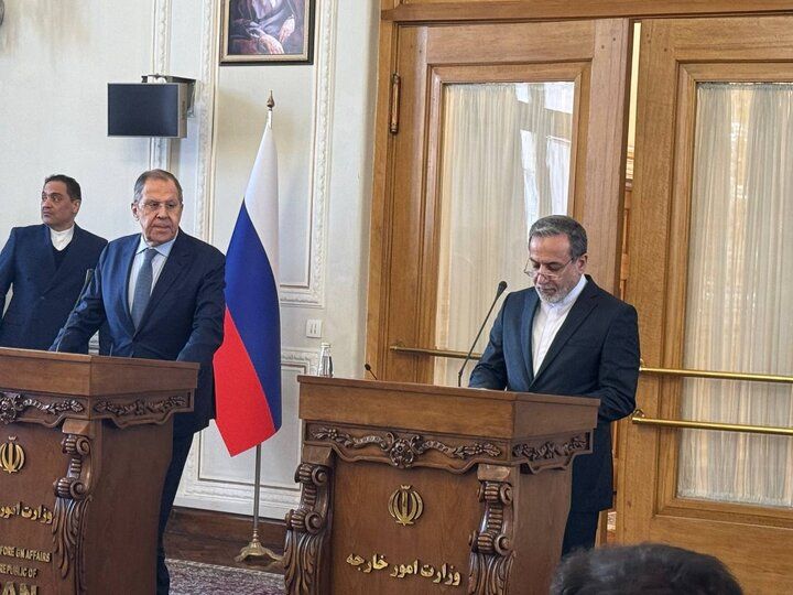 عراقچی در دیدار با لاوروف: تحولات افغانستان مورد توجه ما و روسیه است