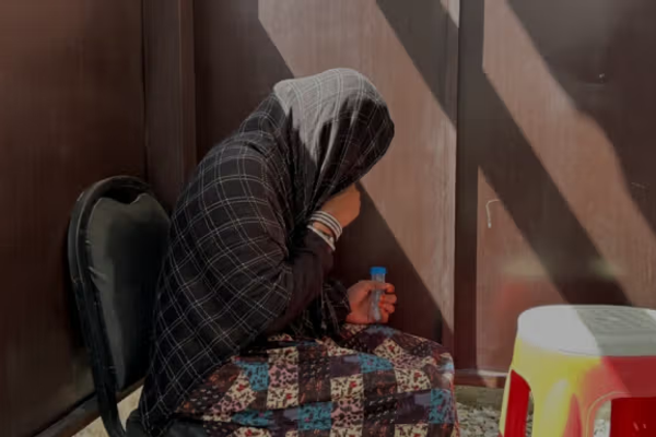 أطباء بلا حدود تندد باعتقال إحدى موظفاتها في هرات