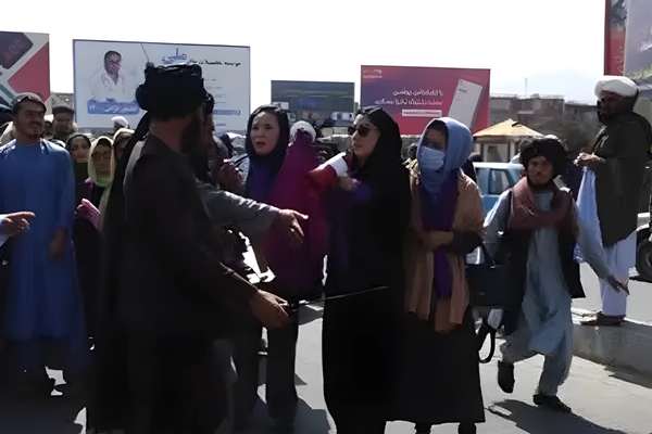 د ملګرو ملتونو کارپوهانو له دولتونو غوښتي چې په افغانستان کې جنسیتي تبعیض په رسمیت وپېژني