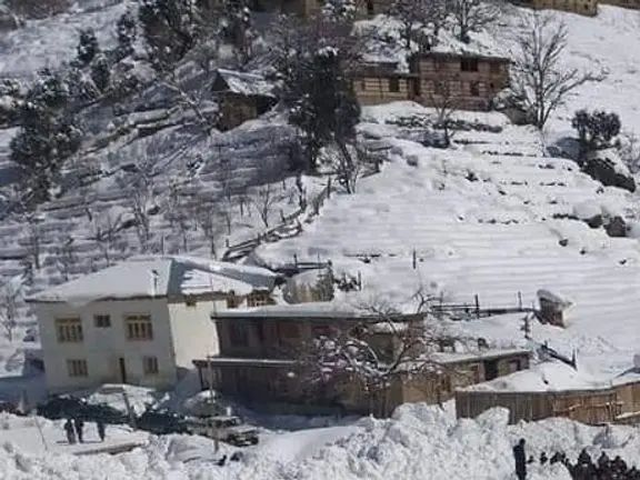 سازمان ملل: بر اثر بارش برف و سرما ۱۰ نفر در ولایت‌های مختلف افغانستان جان باختند