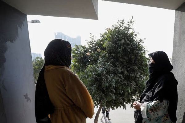 رادیو بینالمللی فرانسه: دختران افغان زیر سایه ممنوعیت آموزش با بحران روانی مواجهاند