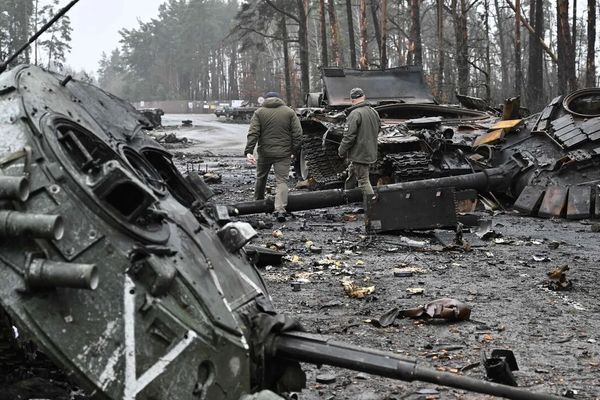 اوکرایني چارواکي: روسیې پر کیف پراخ هوايي بریدونه کړي