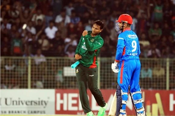 تور کریکت بنگلادیش؛ تیم ملی کریکت افغانستان بازی و جام را یکجا به بنگلادیش باخت