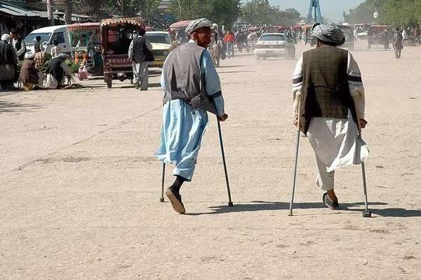 صلیب سرخ به حدود ۷۰۰ هزار فرد دارای معلولیت تجهیزات توانبخشی داد