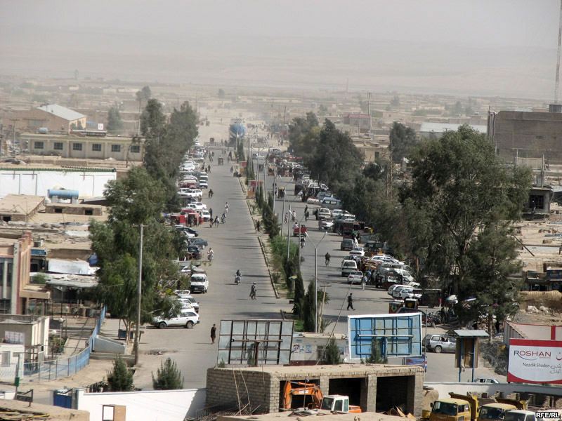 د لښګرګاه یوشمېر هټۍوال د طالبانو د امربالمعروف محتسبینو له‌خوا له بډې اخیستنې شکایت کوي