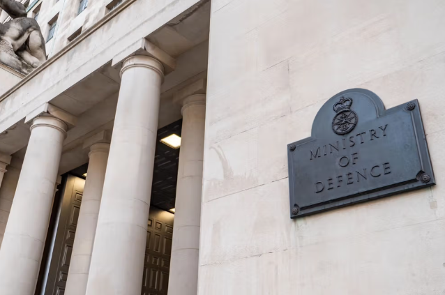 البرلمان البريطاني يفتح تحقيقاً في تسريب بيانات الأفغان