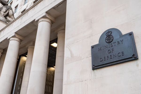 البرلمان البريطاني يفتح تحقيقاً في تسريب بيانات الأفغان